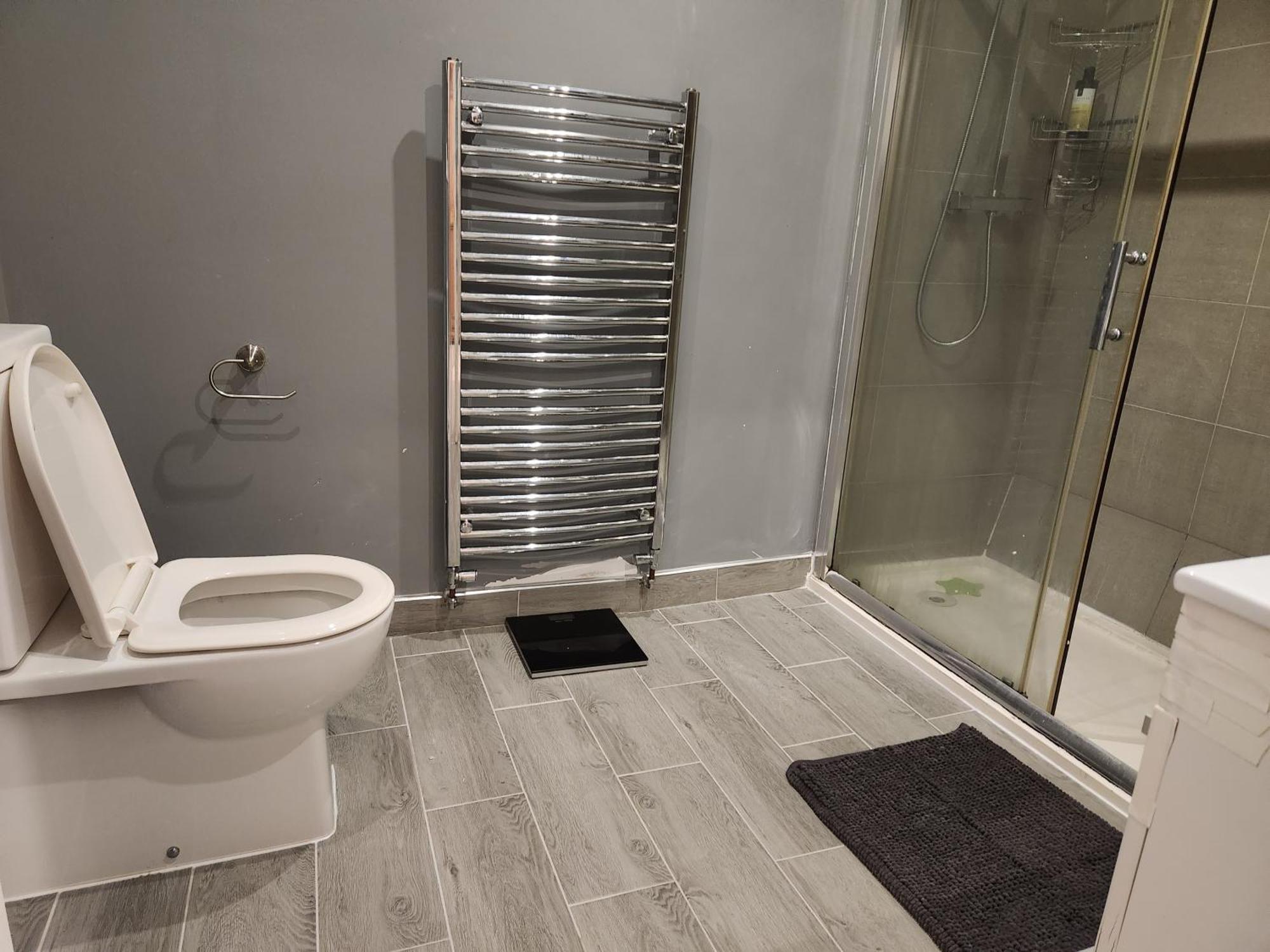 Elmdon House With 4 Spacious Bedrooms To Choose Birmingham Esterno foto